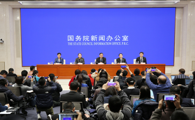 警惕新澳门精准四肖期期准背后的风险与挑战——解析落实防范策略
